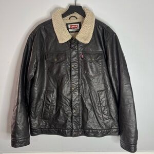 Levi’s Faux Leather Sherpa Lined Trucker Jacket Mens XL Brown